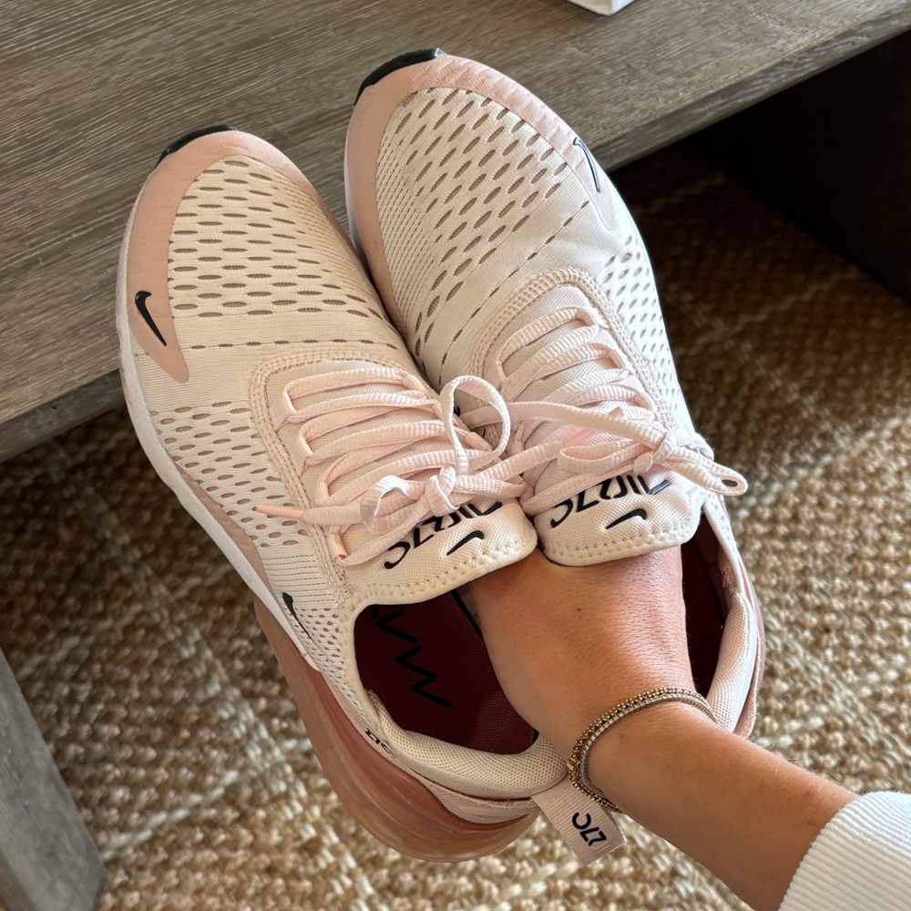 Nike Air Max 270 Pink Women’s Shoes